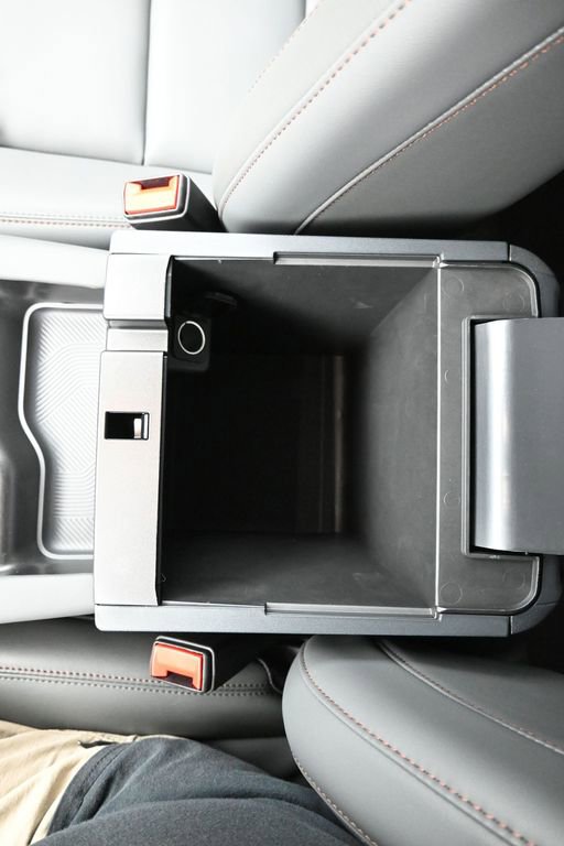 New 2026 Ford Explorer Active image 36