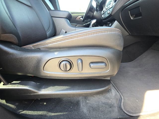 Used 2023 Chevrolet Traverse High Country w/ LPO, 'HIT The Road' Package FWD image 22