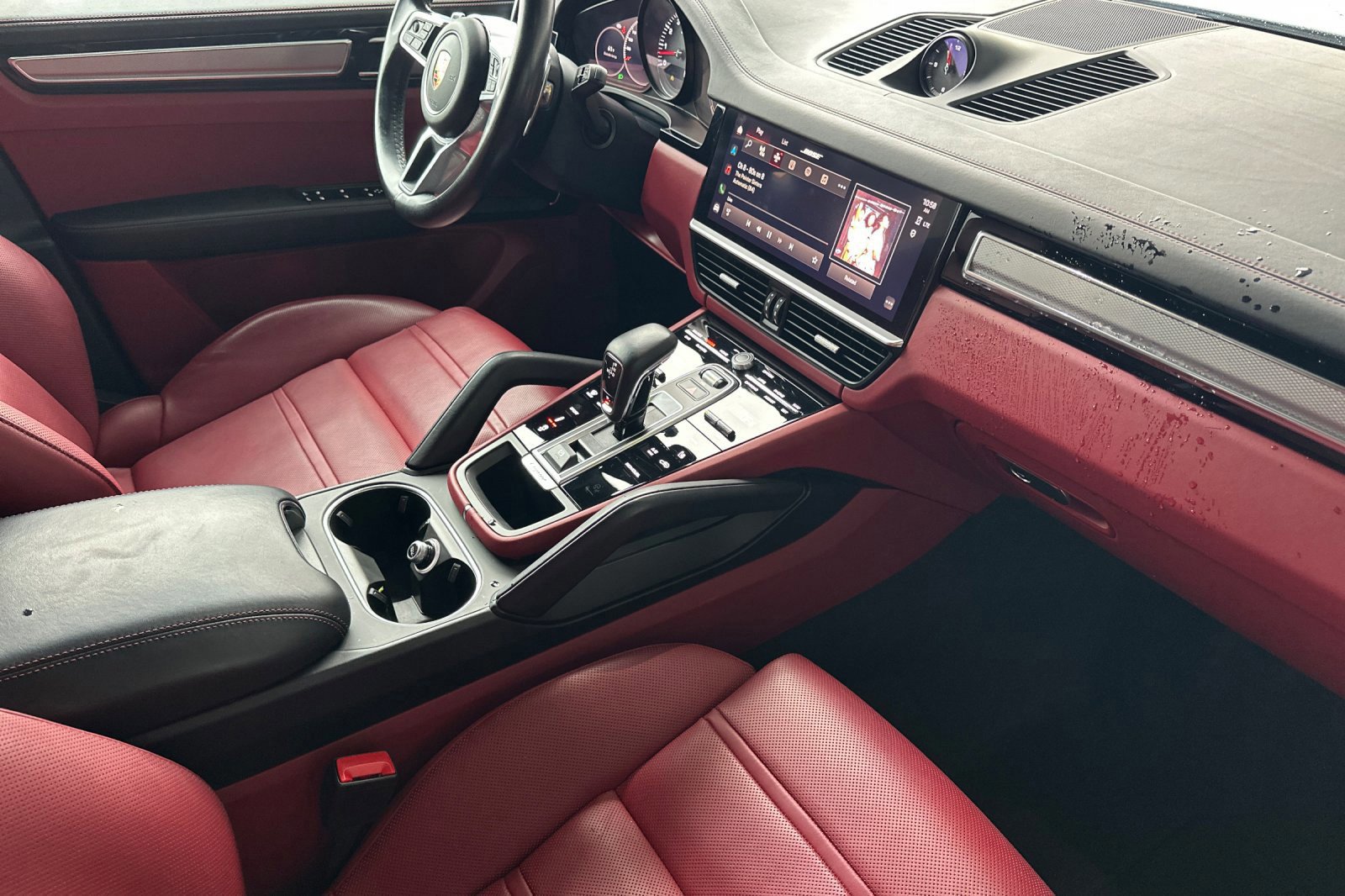 Used 2022 Porsche Cayenne S image 16