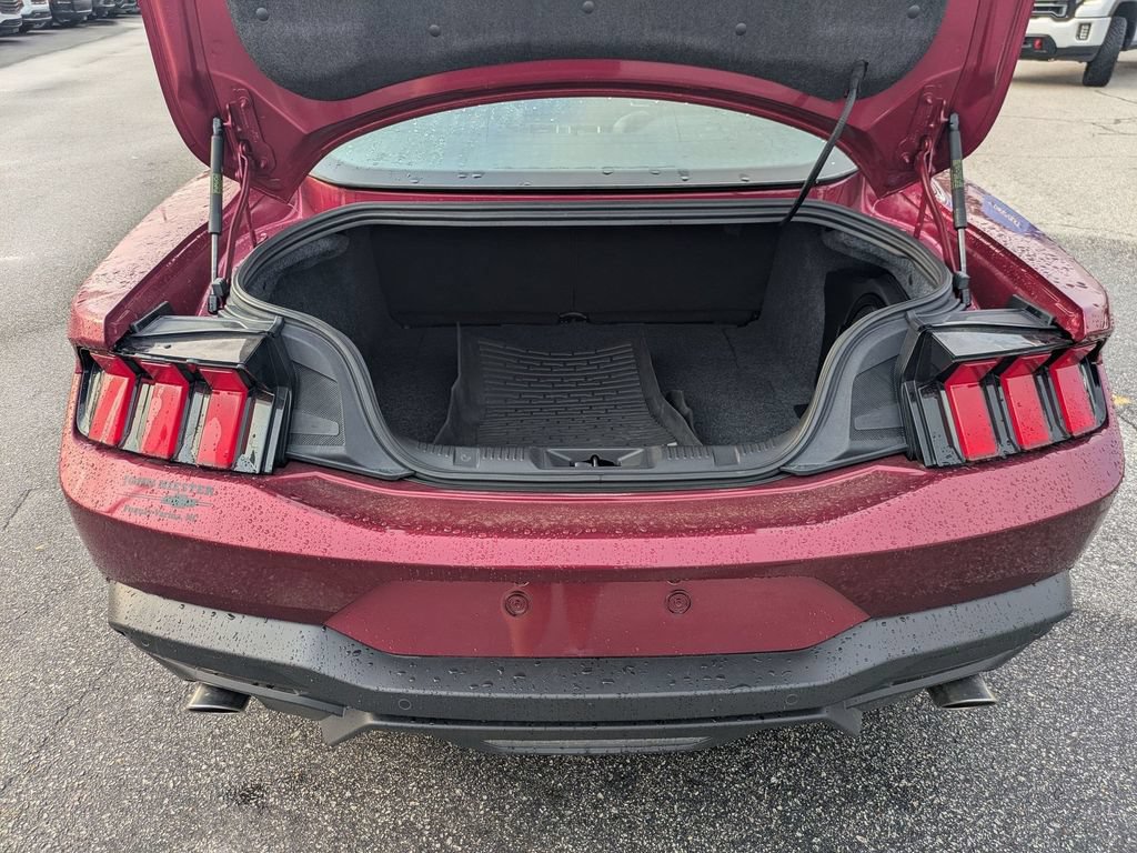 Used 2025 Ford Mustang GT Premium RWD image 28