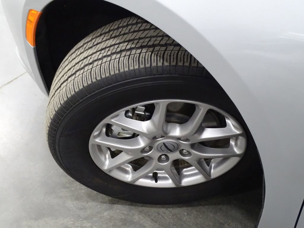 Used 2024 Chrysler Pacifica Touring-L image 46