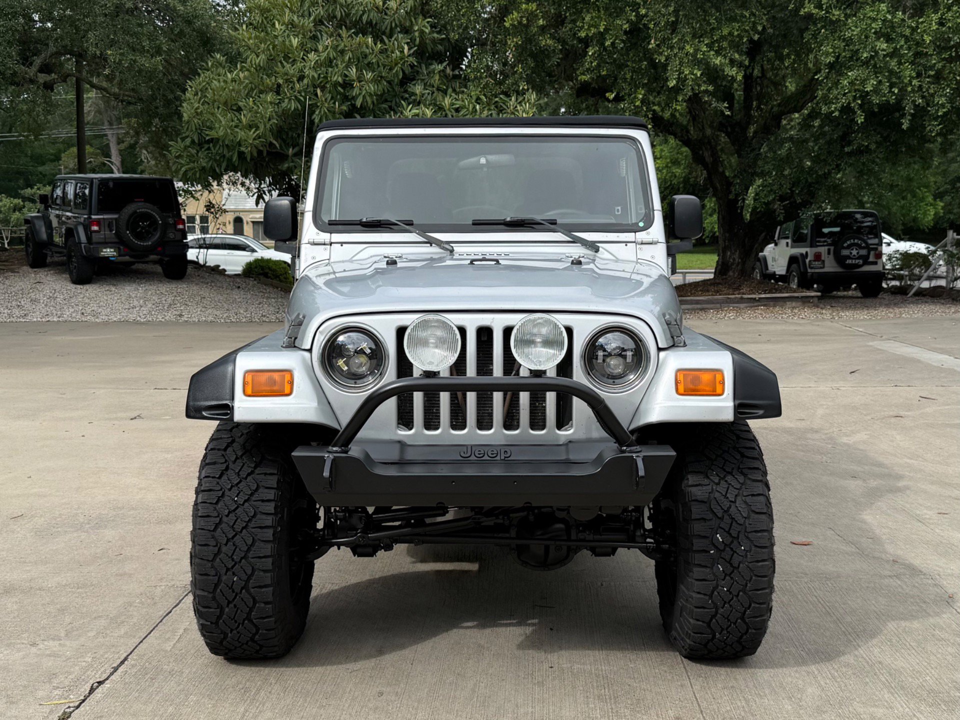 Used 2006 Jeep Wrangler X w/ Tire & Wheel Group (Ecco) AWD/4WD image 3