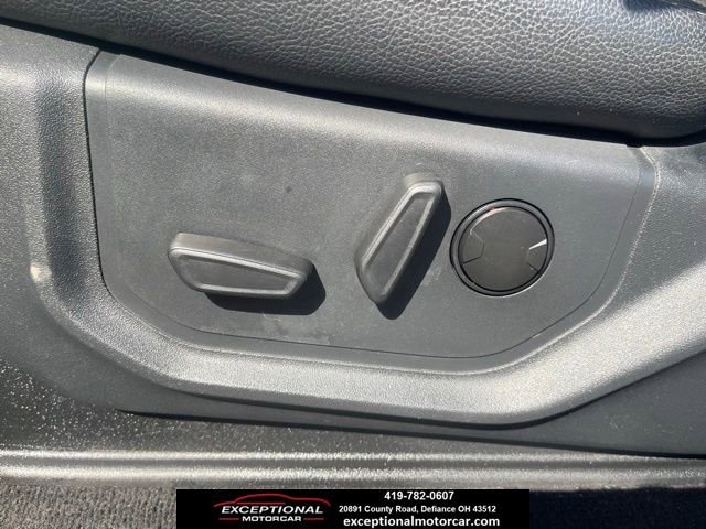 Used 2022 Ford F250 Lariat w/ Black Appearance Package image 12