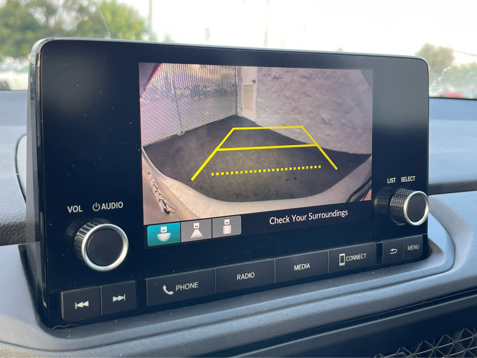 Used 2023 Honda Accord EX image 17