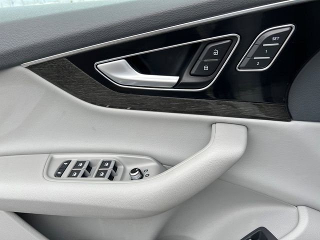 Used 2019 Audi Q7 3.0T Premium Plus w/ Premium Plus Package image 19