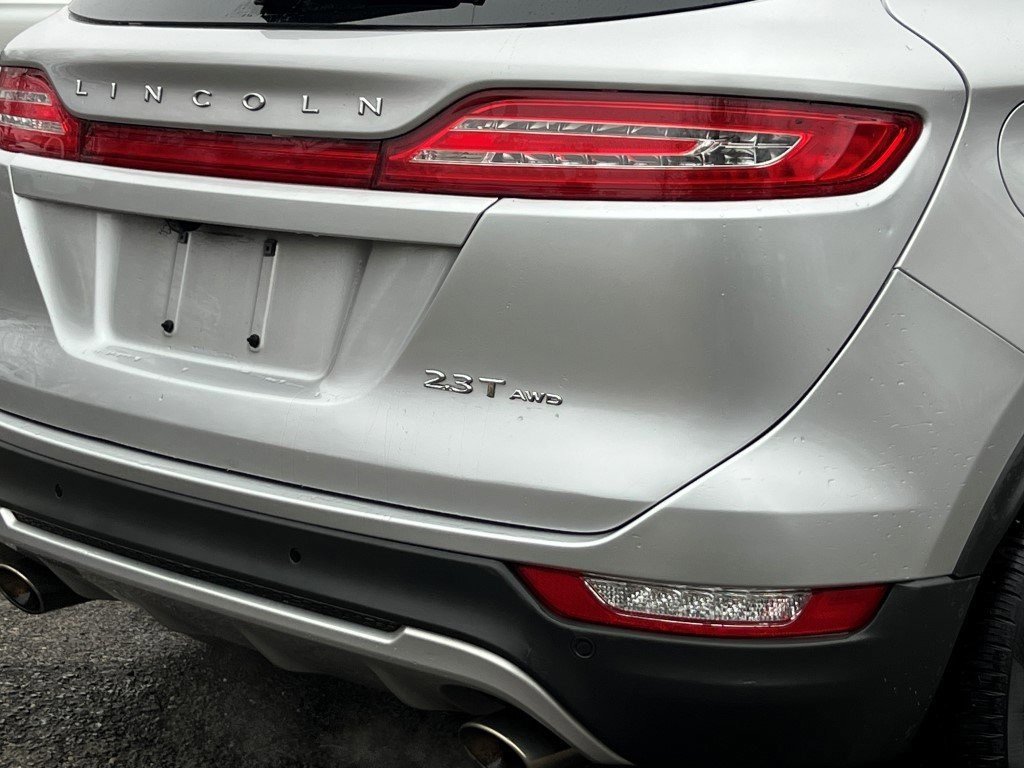 Used 2017 Lincoln MKC Reserve image 6