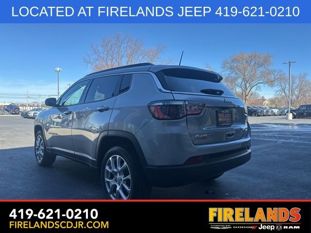 Used 2023 Jeep Compass Latitude image 8