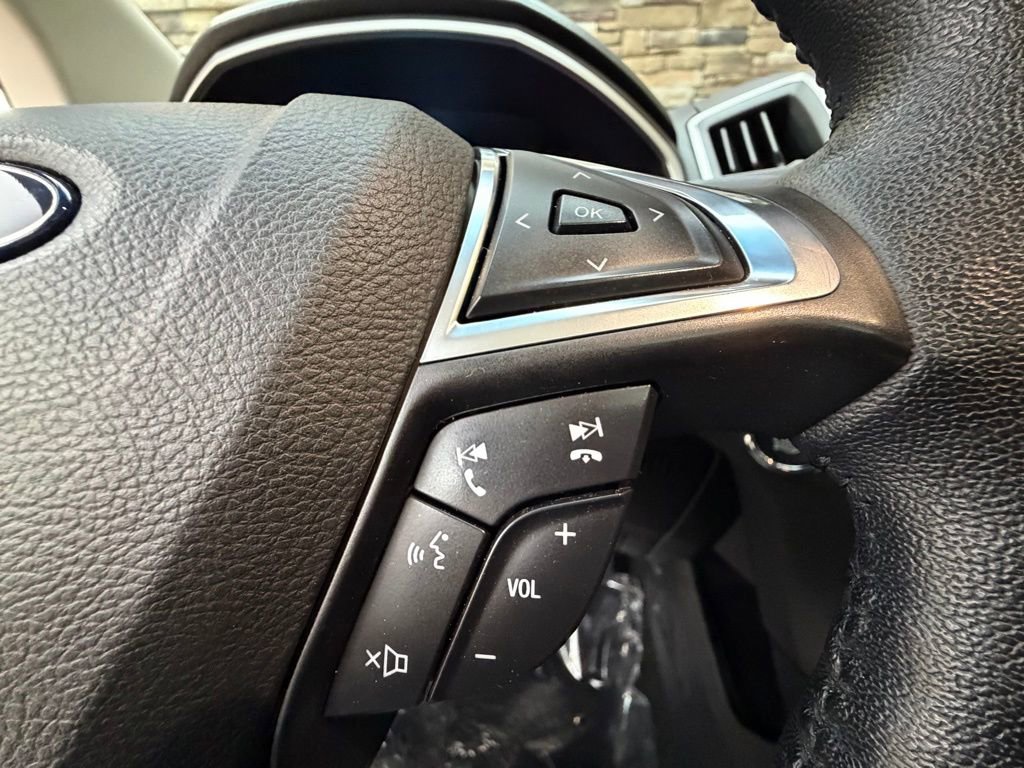 Used 2018 Ford Edge SEL w/ Equipment Group 201A image 24