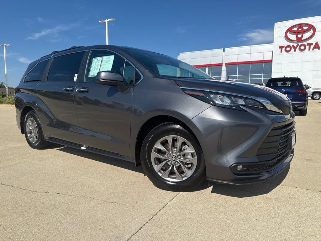 Certified 2025 Toyota Sienna XLE w/ XLE Plus Package AWD/4WD image 2