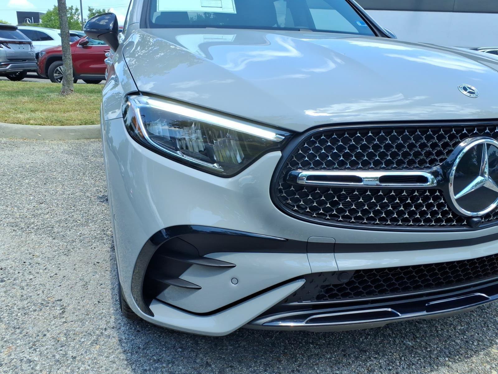 New 2026 Mercedes-Benz GLC 300 4MATIC image 3