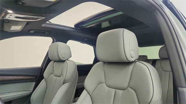 Used 2024 Audi Q5 2.0T Premium Plus w/ Premium Plus Package image 33