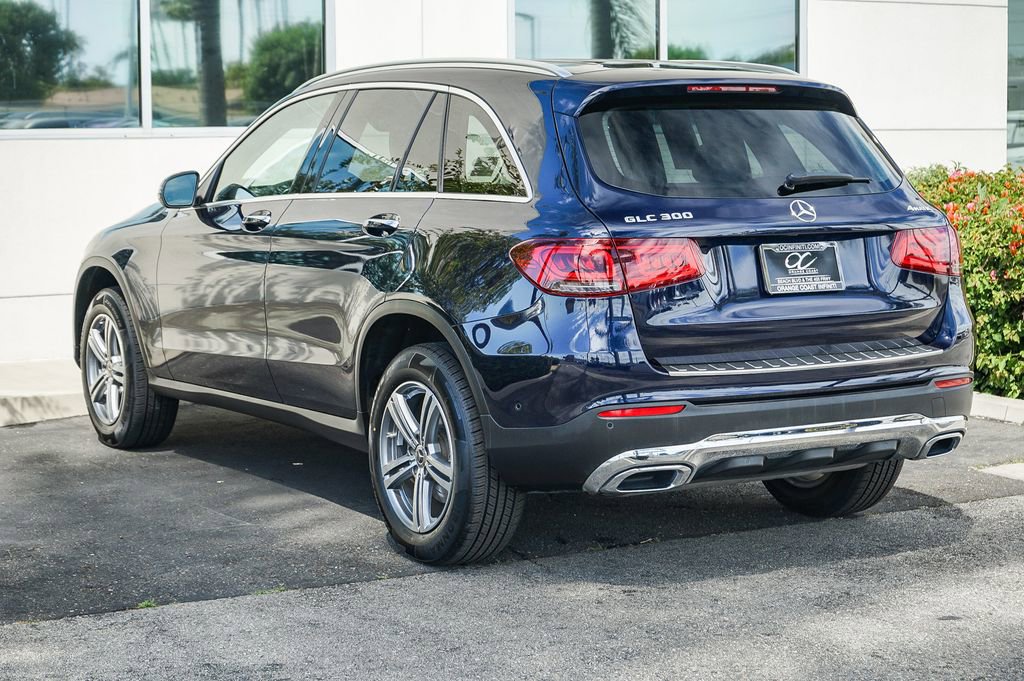 Used 2022 Mercedes-Benz GLC 300 4MATIC image 4