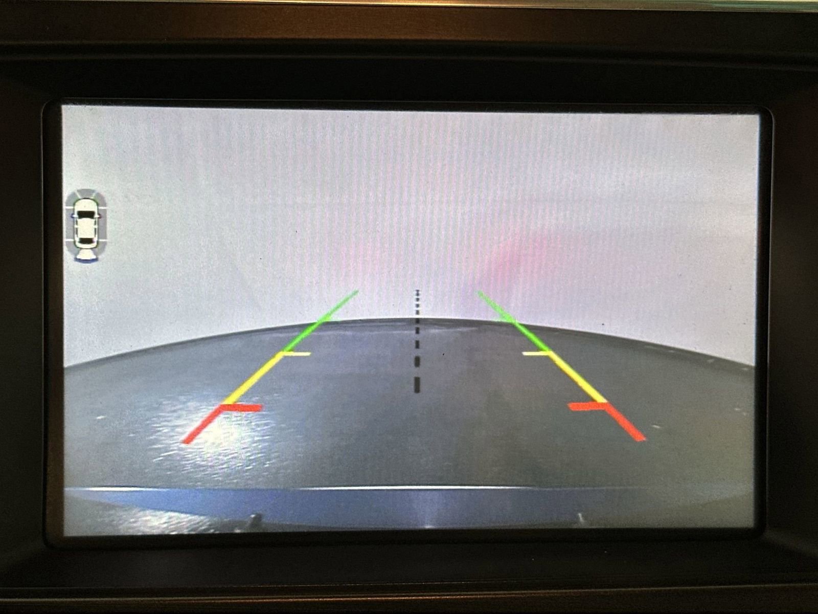 Used 2016 Ford Explorer Platinum image 21