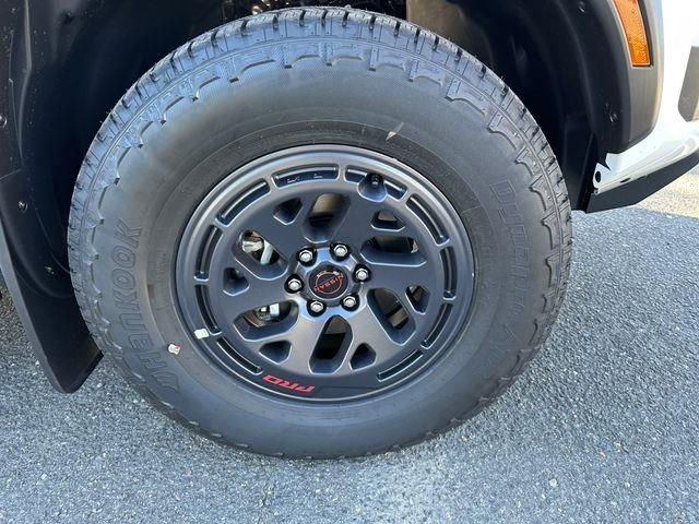 New 2025 Nissan Frontier PRO-4X image 20