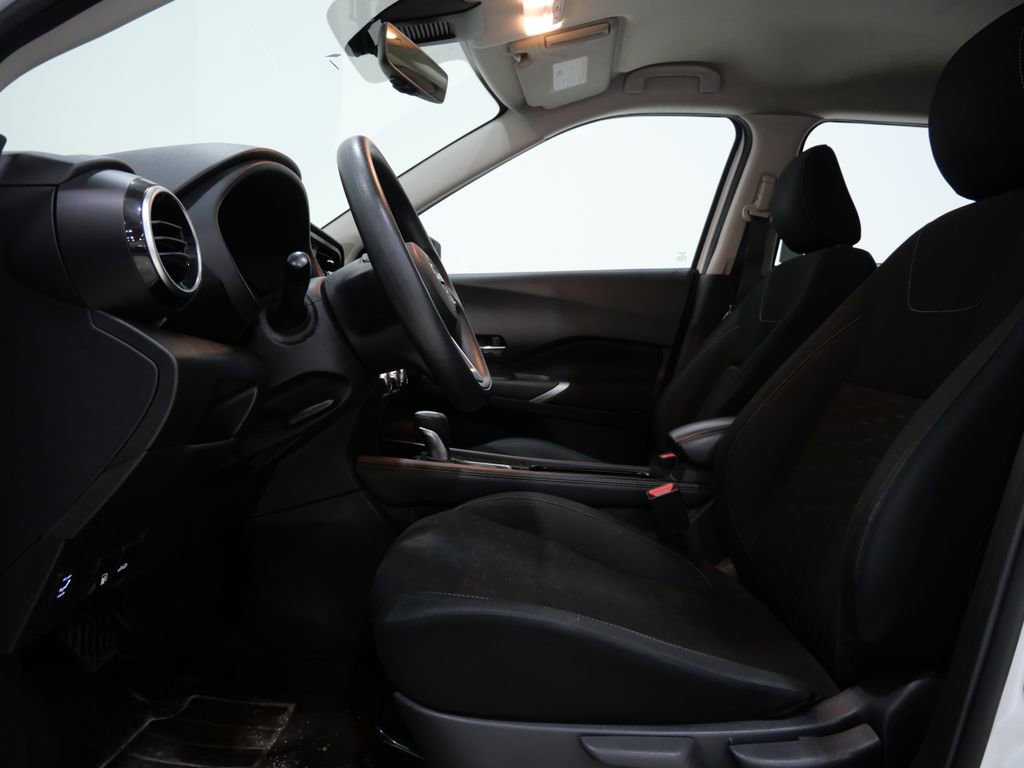 Used 2023 Nissan Kicks SV w/ Interior Electronics Package image 12
