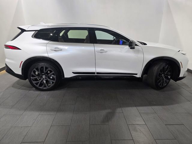 Used 2025 Toyota Crown Signia w/ Advanced Technology Package AWD/4WD image 6