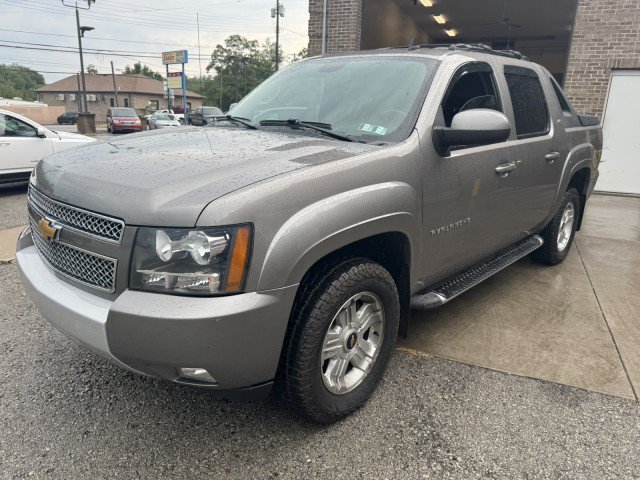 Used 2012 Chevrolet Avalanche LT w/ Suspension Package, Off-Road AWD/4WD image 7
