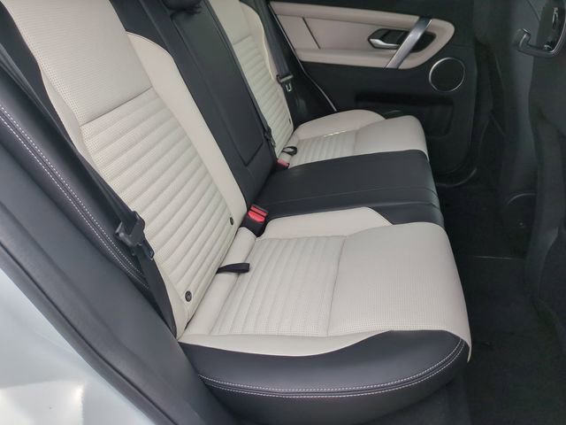 New 2026 Land Rover Discovery Sport Landmark image 17