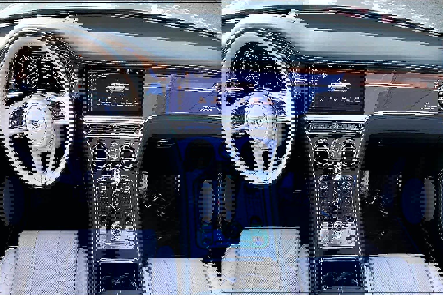 Used 2023 Bentley Continental GT Azure image 12