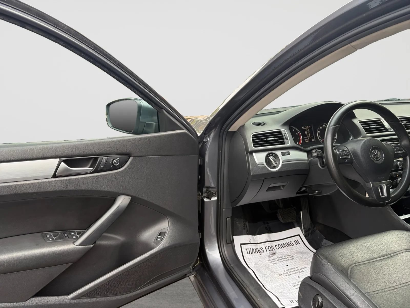 Used 2012 Volkswagen Passat 2.5 SE FWD image 11