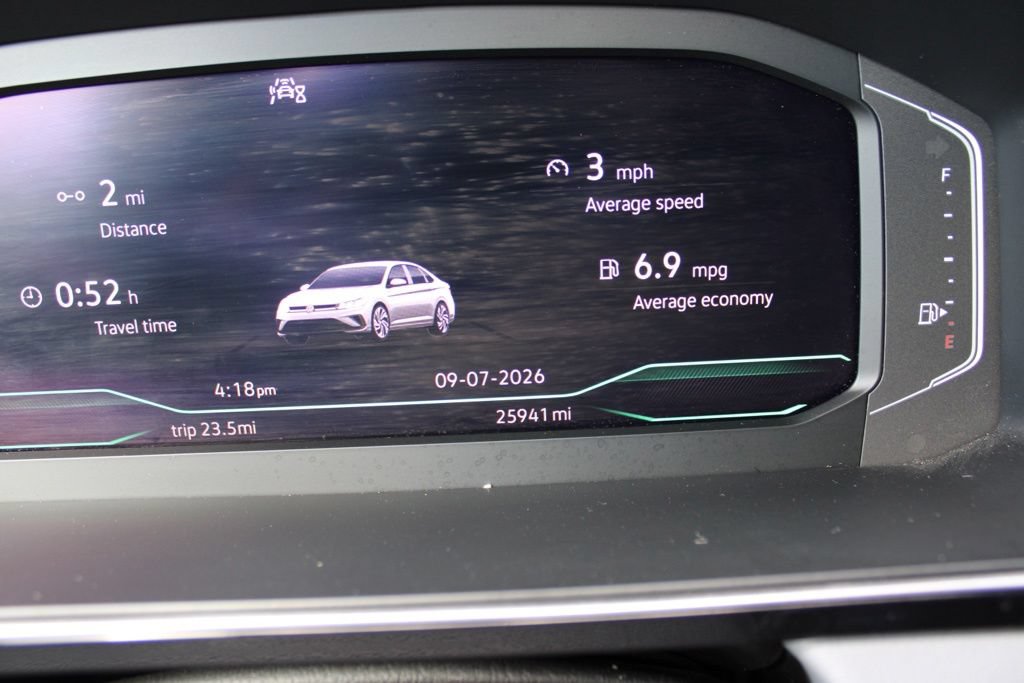 Used 2025 Volkswagen Jetta GLI Autobahn FWD image 22