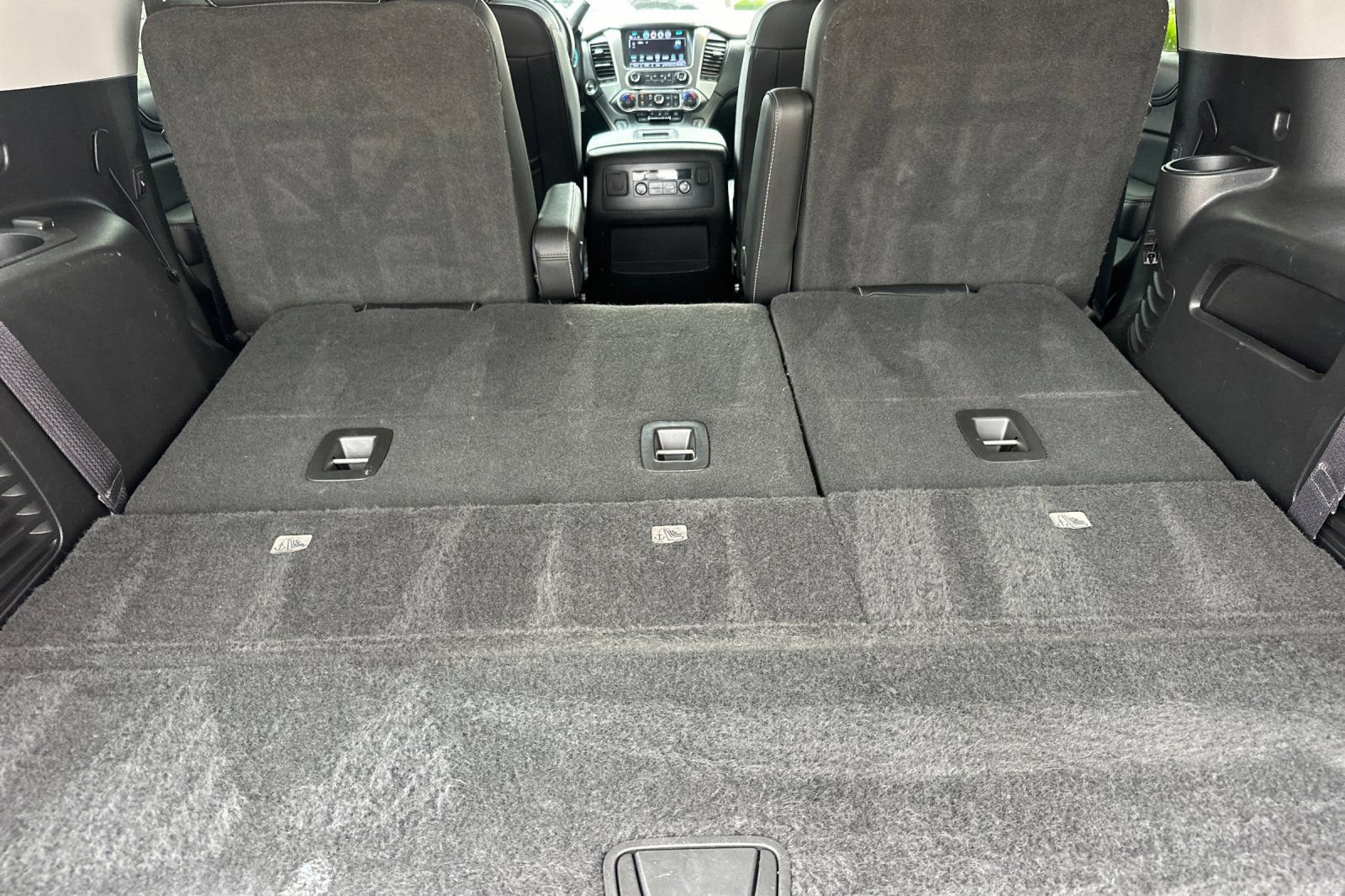 Used 2017 Chevrolet Tahoe LT w/ Luxury Package AWD/4WD image 19
