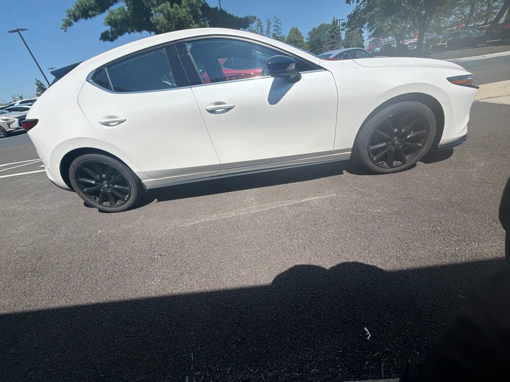 Used 2025 MAZDA MAZDA3 Hatchback w/Premium Plus Pkg AWD/4WD image 5
