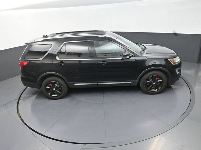 Used 2017 Ford Explorer XLT AWD/4WD image 32