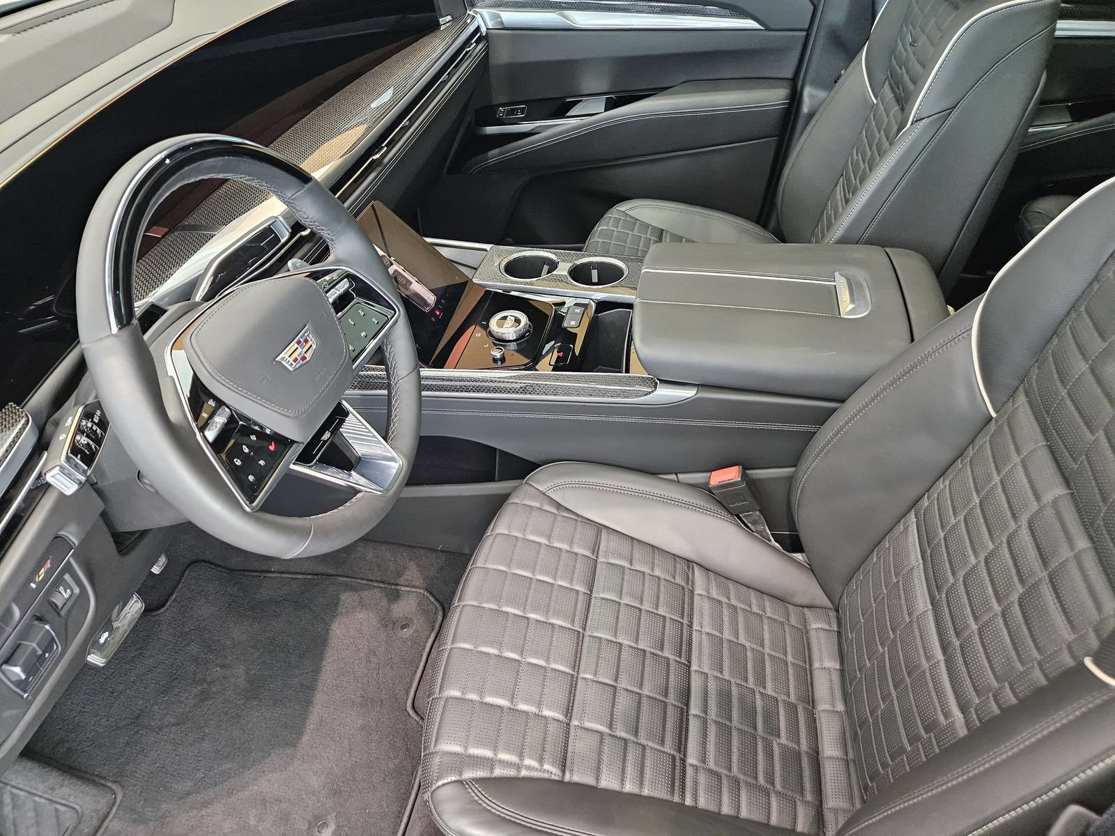 Certified 2025 Cadillac Escalade ESV V AWD/4WD image 11