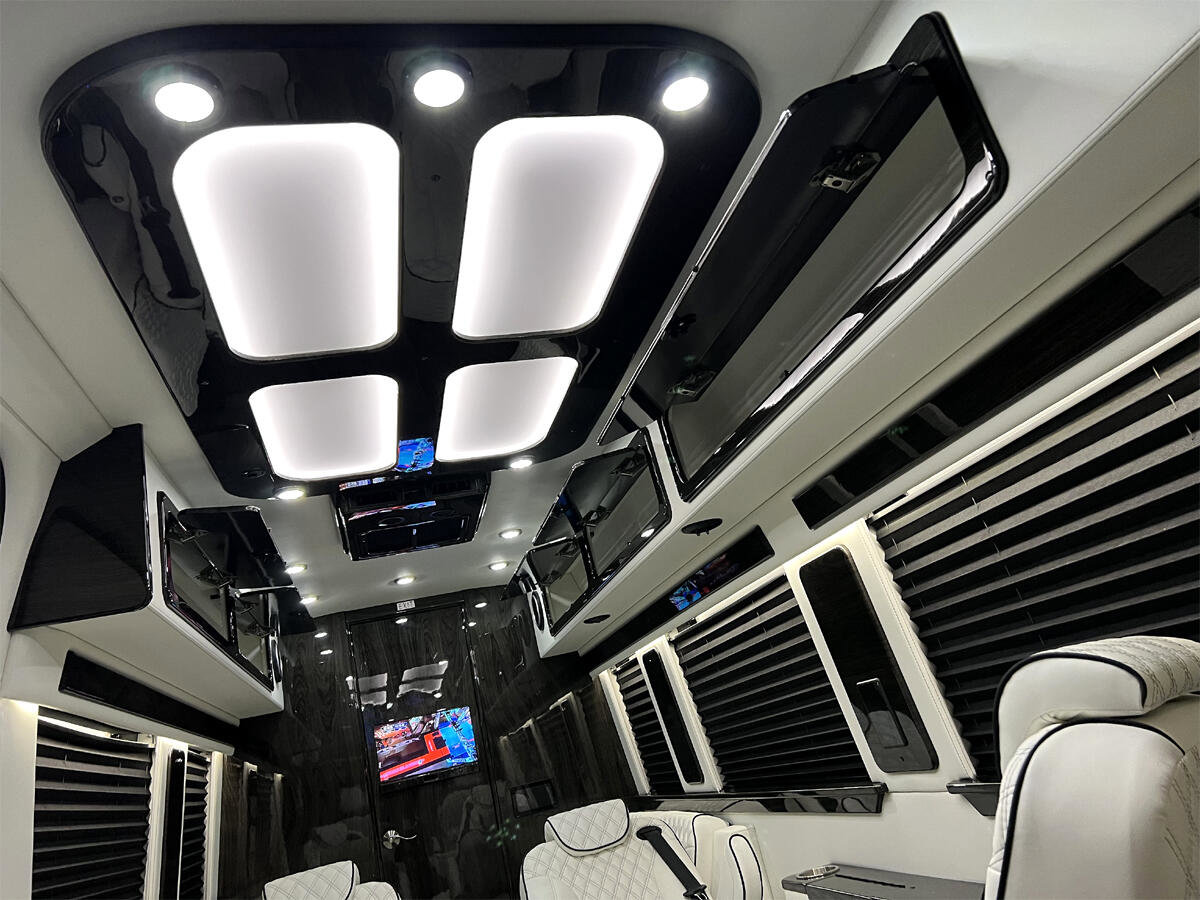 Used 2024 Mercedes-Benz Sprinter 3500 image 27