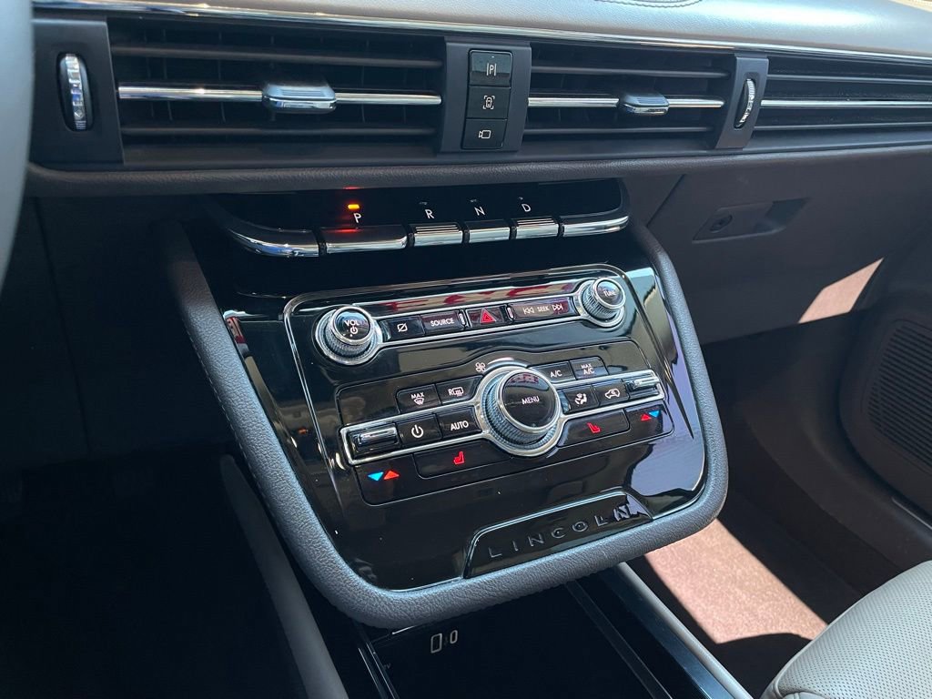 Used 2022 Lincoln Corsair Reserve FWD image 18