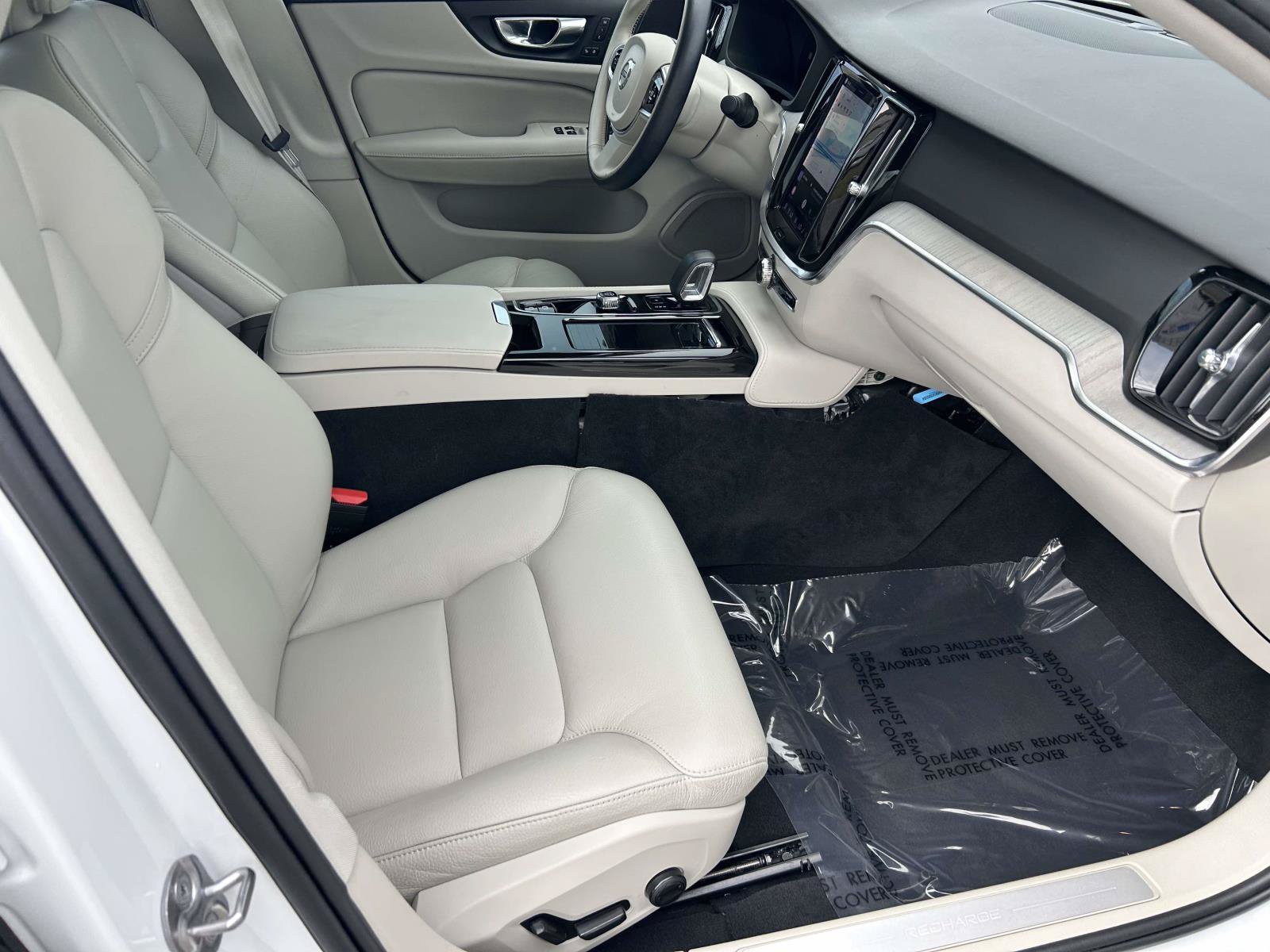 Certified 2024 Volvo S60 T8 Plus w/ Climate Package AWD/4WD image 12