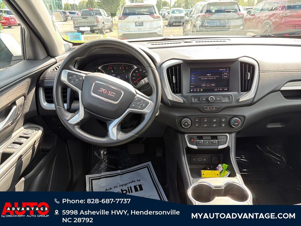 Used 2024 GMC Terrain SLE AWD/4WD image 31