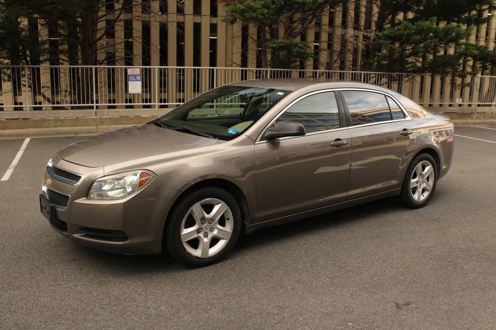 Used 2012 Chevrolet Malibu LS FWD image 12
