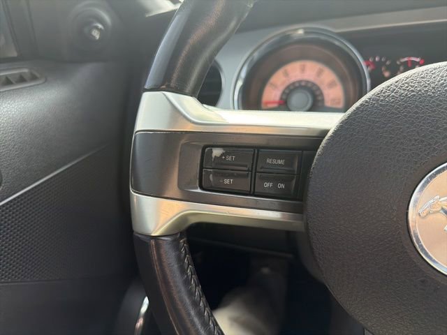 Used 2010 Ford Mustang Premium image 28