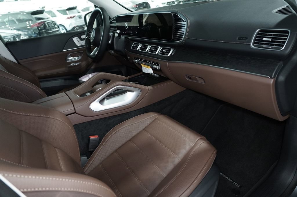 New 2026 Mercedes-Benz GLS 450 4MATIC image 11