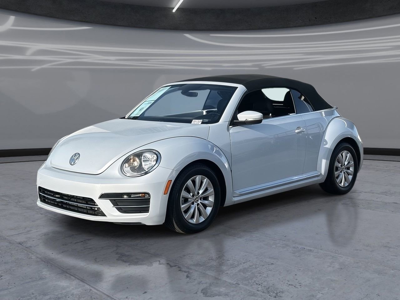 Used 2017 Volkswagen Beetle 1.8T FWD image 1