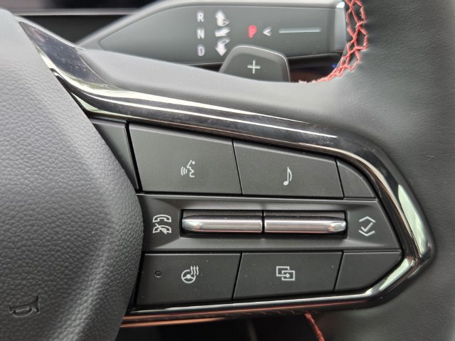 New 2026 Chevrolet Traverse RS w/ LPO, Floor Liner Package FWD image 17