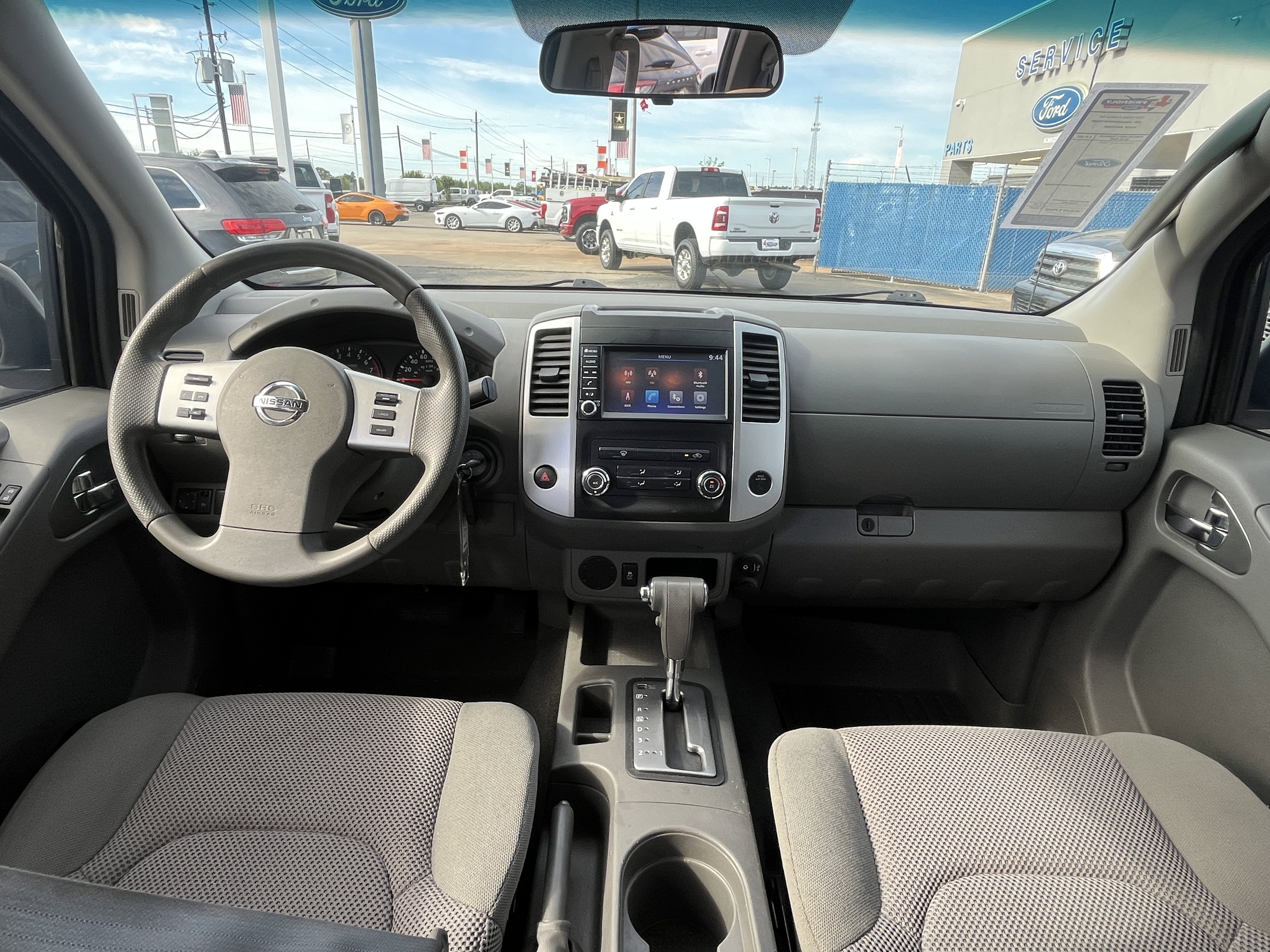 Used 2019 Nissan Frontier SV image 31