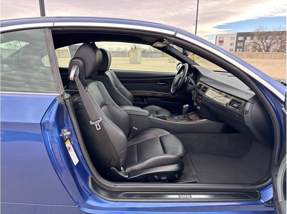 Used 2007 BMW 335i Convertible image 10