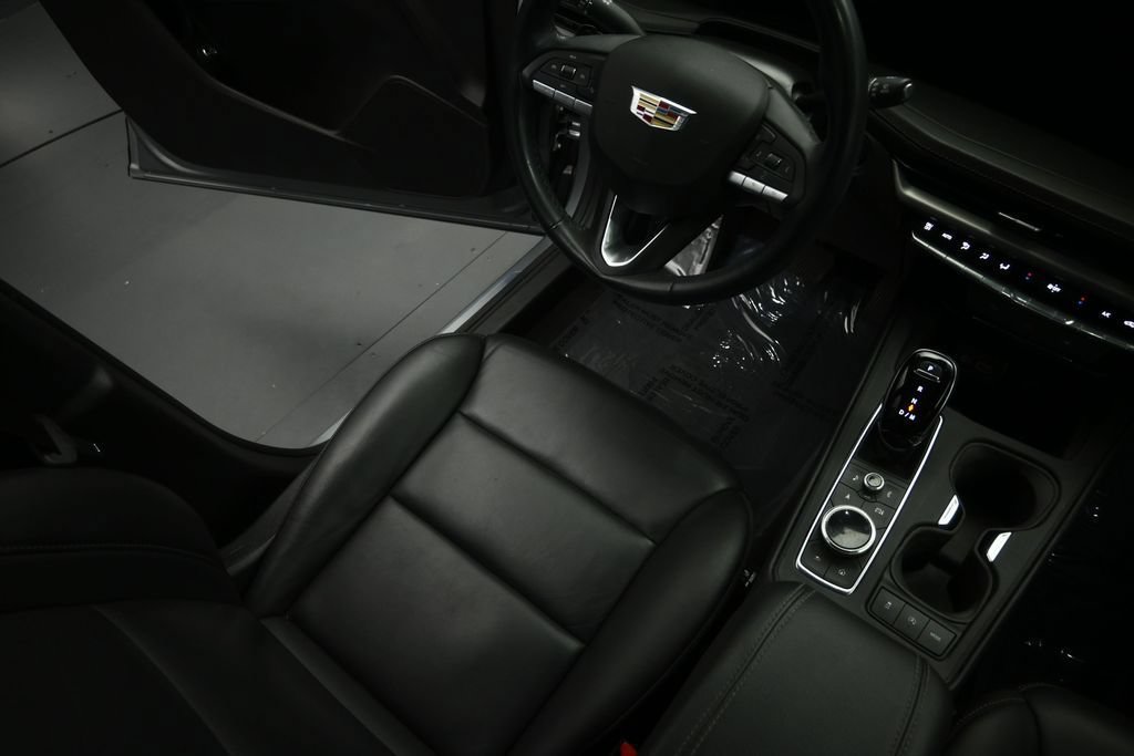 Used 2024 Cadillac XT4 Premium Luxury FWD image 40