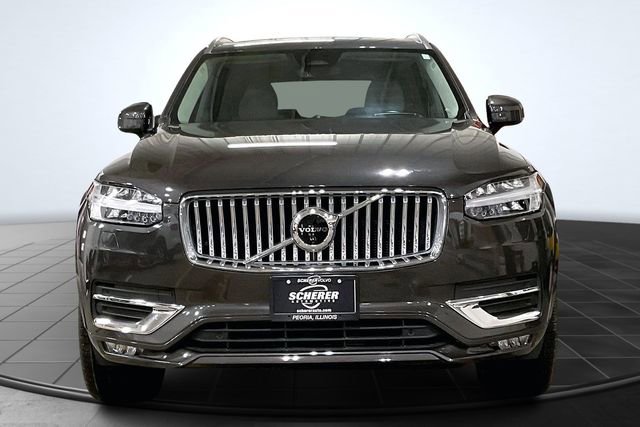 Certified 2023 Volvo XC90 B6 Ultimate w/ Lounge Package image 4