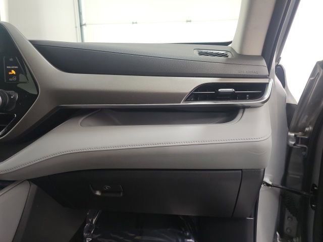 Used 2022 Toyota Highlander XLE image 43