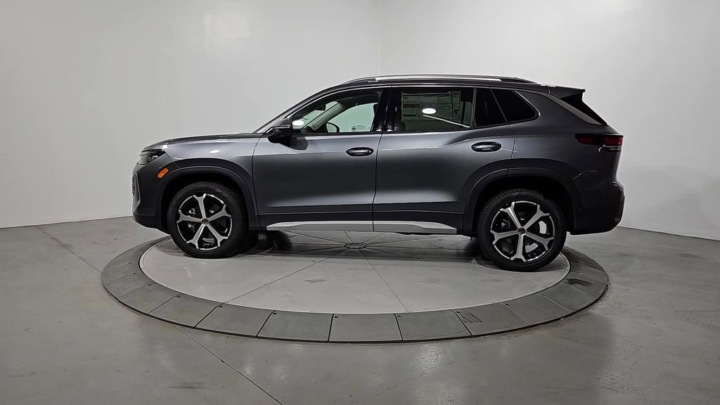 New 2026 Volkswagen Tiguan SE image 2