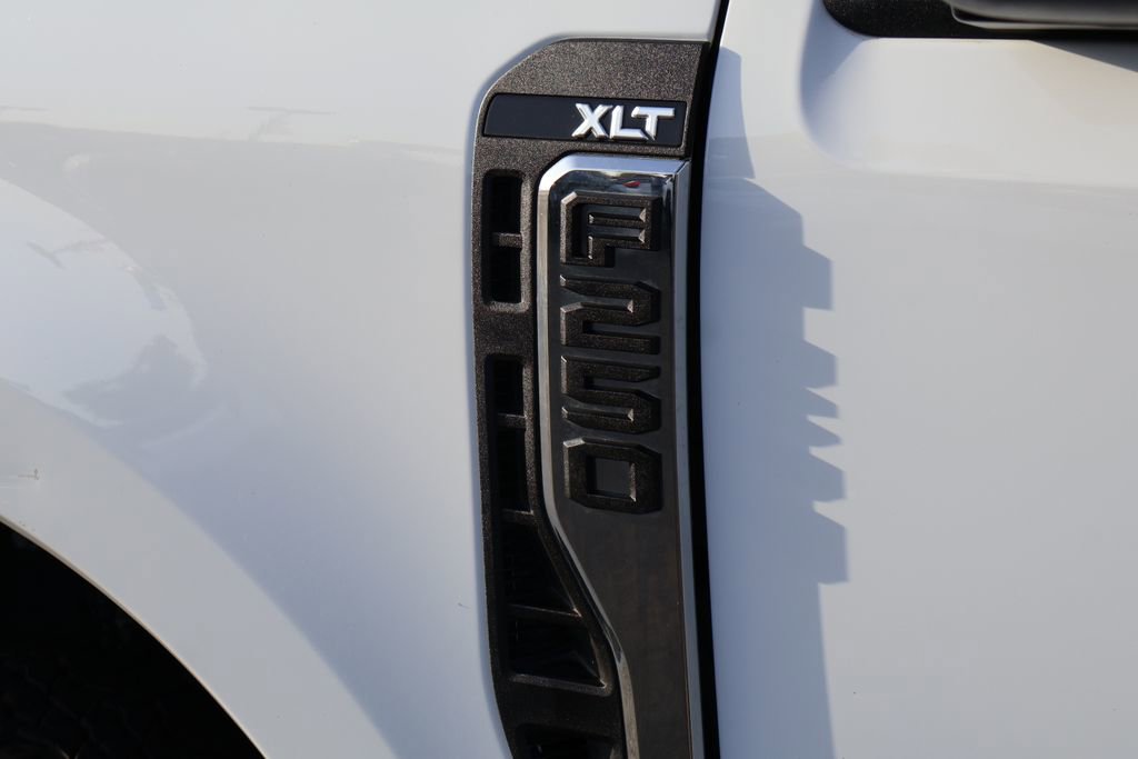 Used 2024 Ford F250 XLT w/ FX4 Off-Road Package AWD/4WD image 7