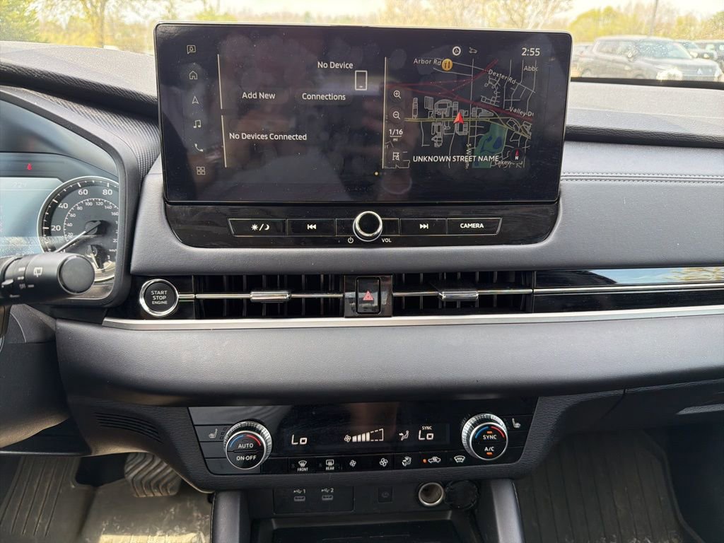 Used 2025 Mitsubishi Outlander SE AWD/4WD image 11