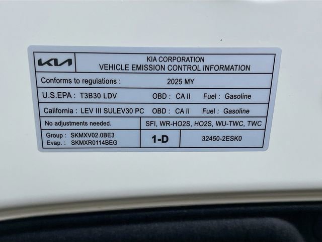Certified 2025 Kia Soul LX image 2