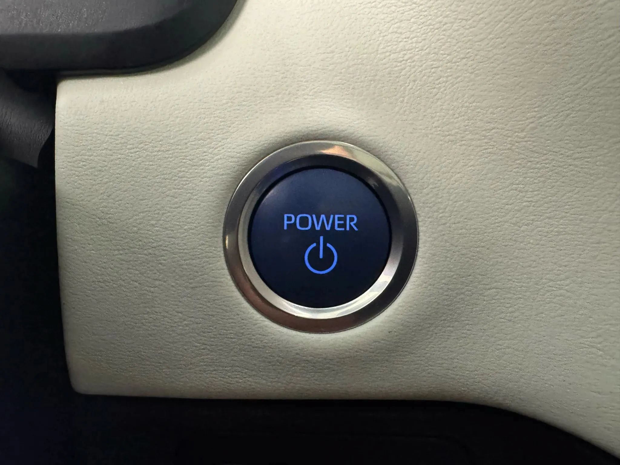 Used 2023 Toyota Sequoia Capstone AWD/4WD image 18