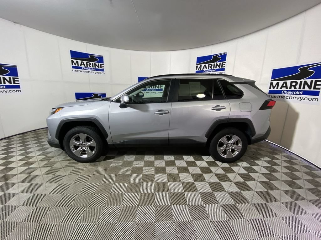 Used 2024 Toyota RAV4 XLE FWD image 10