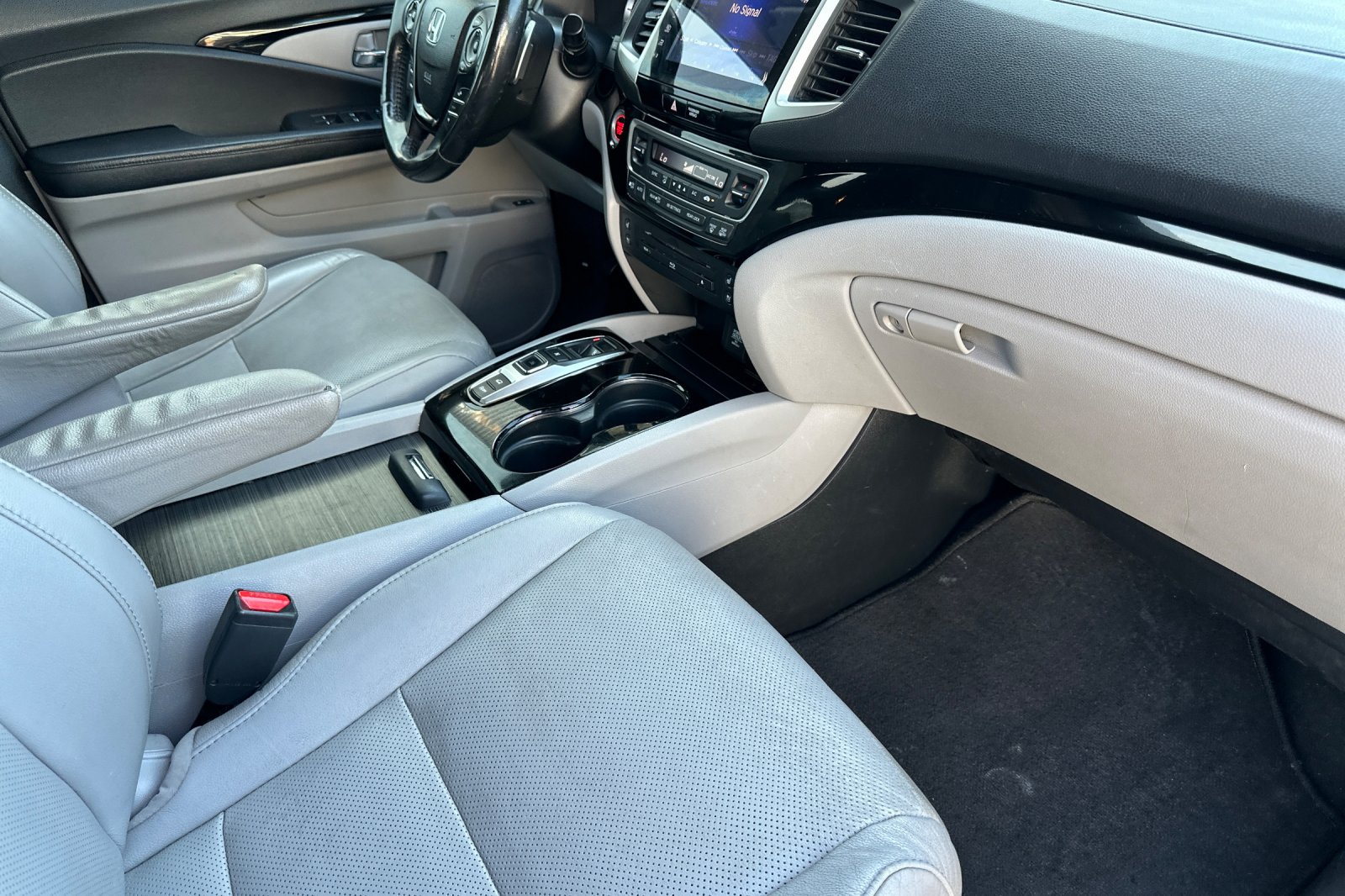 Used 2016 Honda Pilot Elite image 18